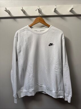 Nike Men’s White Crewneck Sweatshirt with Black Swoosh